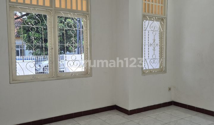 Rumah Duta Garden Rapih 10X20 Depan Taman Umum 2