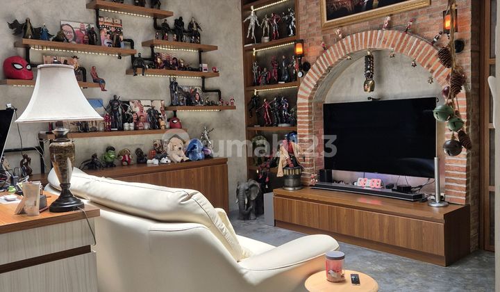 Permata Buana Full.furnished Mewah 144m2 2