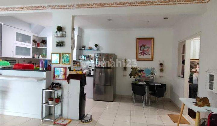Rumah Bagus 2 Lantai Siap Huni Rapi Swimming Pool 4