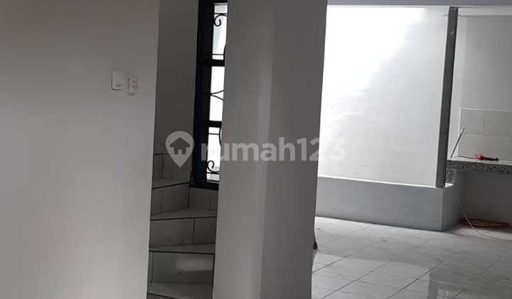 Rumah Bagus Baja Ringan Rapi Dalam Cluster Depan 5