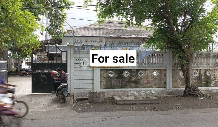 Rumah Hook Tanah Luas Daerah Petemon Kali Surabaya
 1