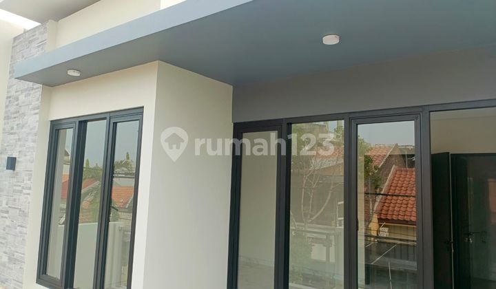 Cheapest! Beautiful House in Babatan Pratama, Brand New, Freshly Renovated 2