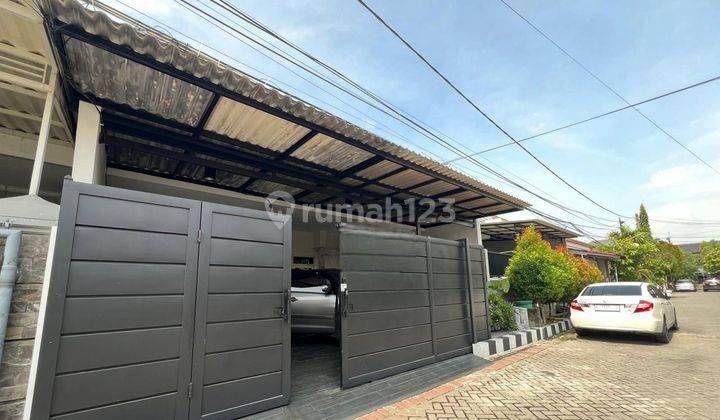 Dijual Rumah Bagus Terawat di Griya Babatan Mukti 
 1