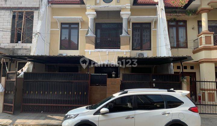 Dijual/Disewakan Rumah Bagus di Graha Sampurna Indah Wiyung 1