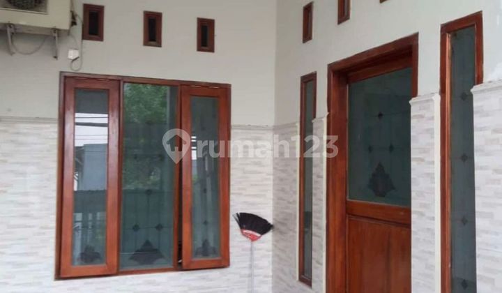 Disewakan Rumah Semi Furnished Bagus Di Wiyung Dekat Raya Mastrip 2