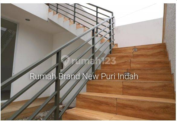 Rumah Baru Minimalis Modern 3 Lantai Puri Indah 2