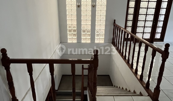 Rumah Sewa Komersial Puri Indah Boulevard Jakarta Barat 2