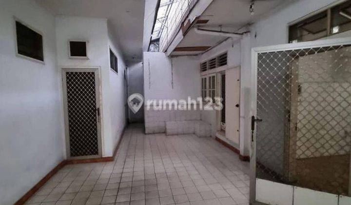 Disewakan Ruang Usaha Lokasi Strategis di Meruya, Jakarta Barat 2