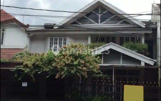 Rumah 2 Lantai Semi Furnished | Dekat Stasiun KRL & MRT | Dekat Halte | Siap Huni dengan Hunian yang Nyaman @Bintaro