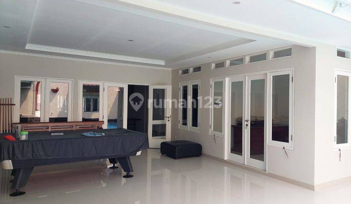 Disewakan Rumah 2 lantai + Pool, dalam komplek Bintaro sektor3A 15