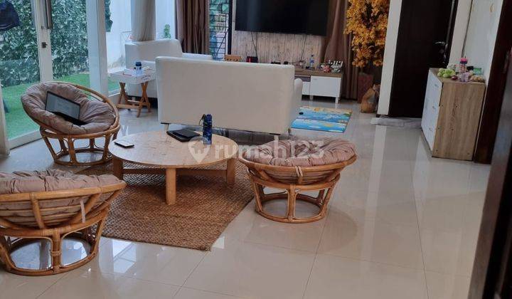 Rumah Cantik dan Bagus siap hunj di komplek Bintaro Jaya 1