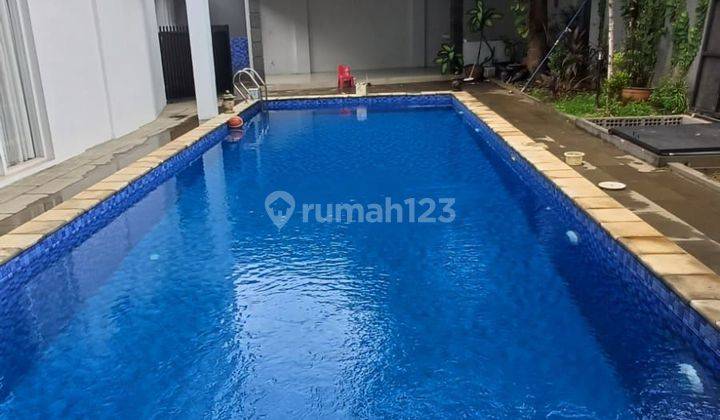 Rumah mewah + Pool di Kebayoran Bintaro Jaya 2