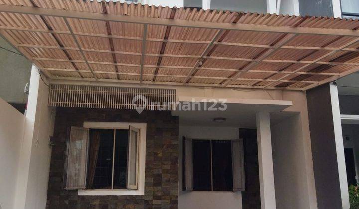 Di Jual Rumah Hotsale Di komplek Cirendeu Dekat Dengan St Mrt 1