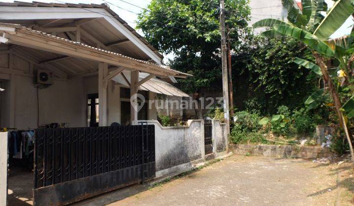 Rumah Murah tanah besar di komplek Serua dekat stasiun KRL 2