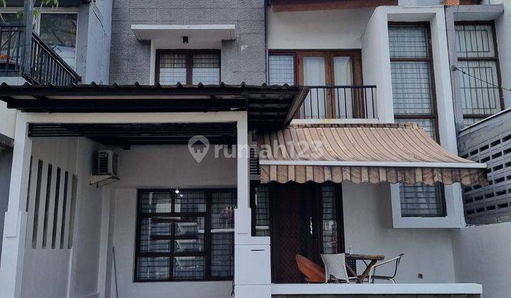 Dijual Rumah siap Huni di Emerald Bintaro Jaya 1