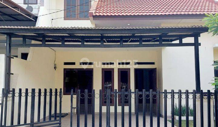 Rumah Siap Huni di komplek Bintaro dekat stasiun Pondok Ranji 1