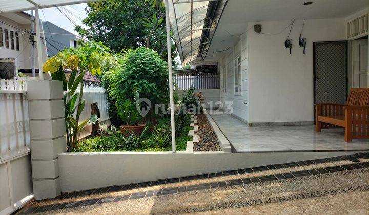 Rumah Bagus Furnished di Pondok Indah 2