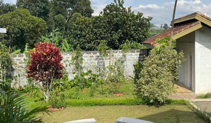 Villa Asri siap huni terawat di Cisarua Lembang Bandung 1