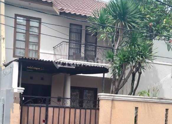 2-Story Luxury House Ready to Occupied with Comfortable and Serene Living @Bintaro Sector 2 2