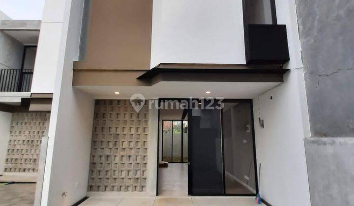 Rumah Modern Di Townhouse Siap Huni Dekat St Mrt Lebak Bulus 1