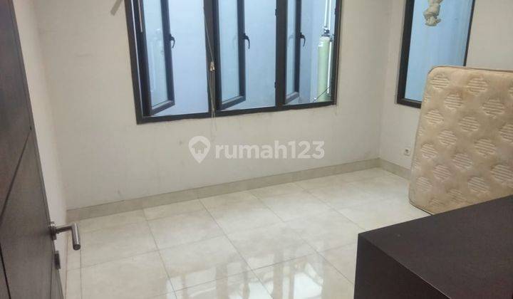 Rumah Bagus Semi Furnish Di Raffles Hills Cibubur 1