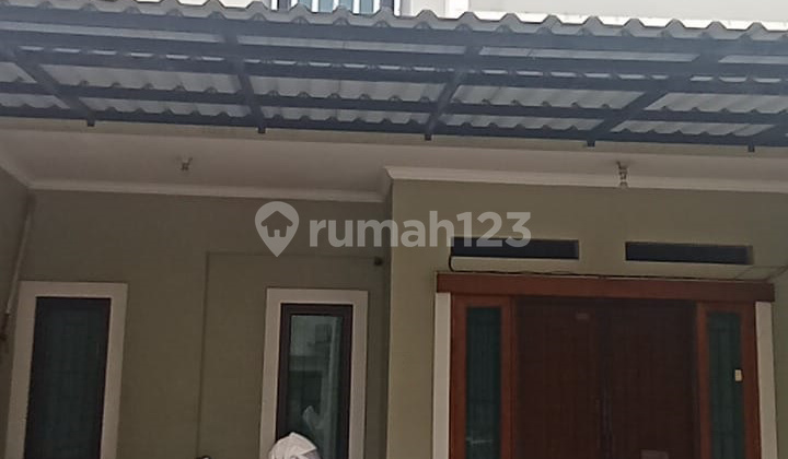 Rumah 2 Lantai Siap Huni dan Lokasi Strategis @Bintara Jaya. Rumah 2 Lantai Siap Huni dan Lokasi Strategis @Bintara Jaya.