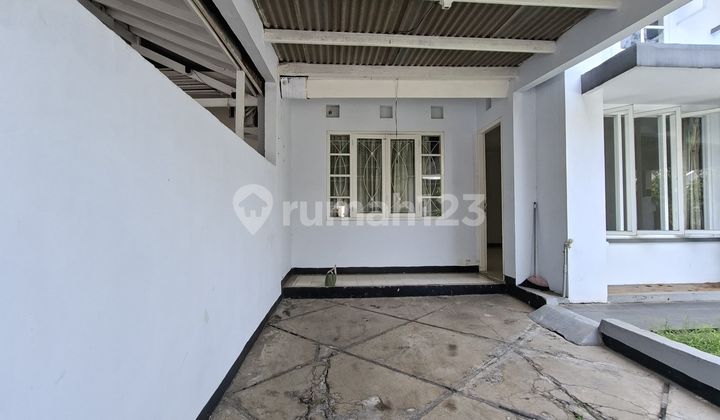 Rumah Di Hook Di Cluster Graha Bintaro Dekat Tol Parigi 2