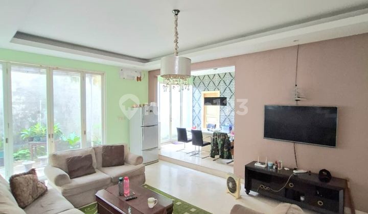 Rumah 2 Lantai di Cluster Bintaro Jaya Sektor 8 LT 216 2
