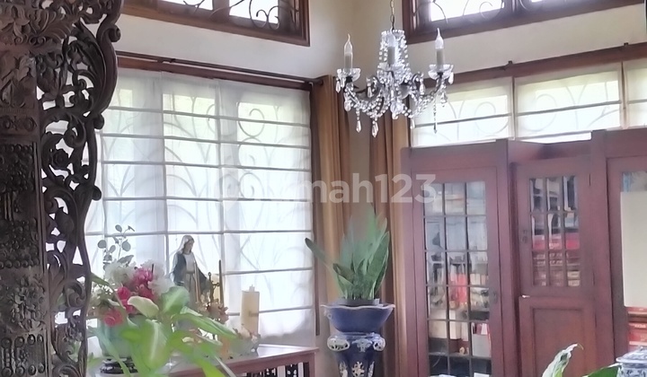 Rumah HOOK luas Bagus Siap huni di komplek sekitar Veteran Jaksel dekat st MRT 2