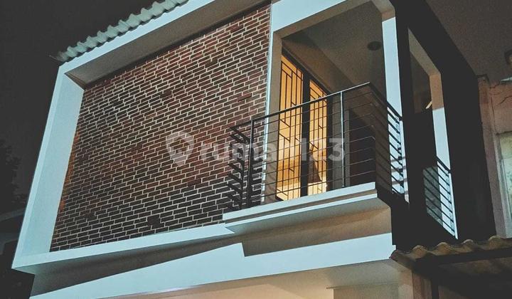 Ready-to-Occupy Modern House and Comfortable Residence in Graha Raya 2