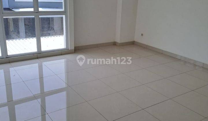 kan Rumah di Cluster Mewah Jgc Jakarta Timur.