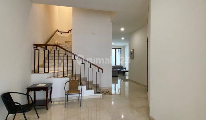 Rumah Baru 3 Lantai Minimalist di Kawasan Pondok Indah  8