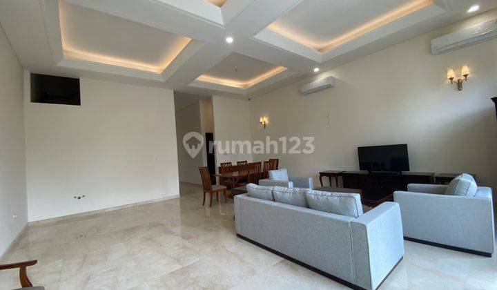 Rumah Baru 3 Lantai Minimalist di Kawasan Pondok Indah  15