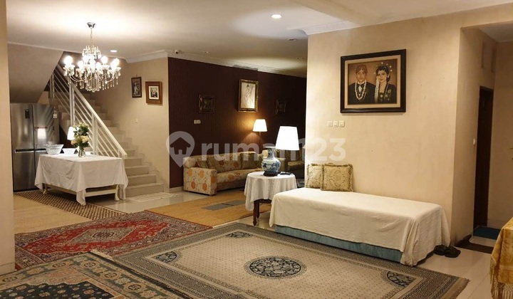 Rumah Cantik Siap Huni Dengan Harga Murah di Pondok Indah Nb