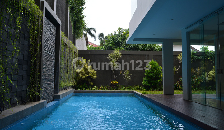 Dijual Luxury House di Daerah Kemang Ff 1