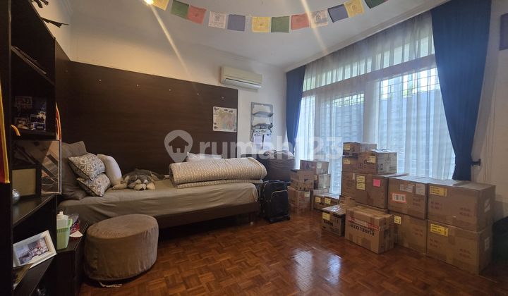 Harga Termurah ! Dijual Cepat Rumah Siap Huni Di Area Kemang 7