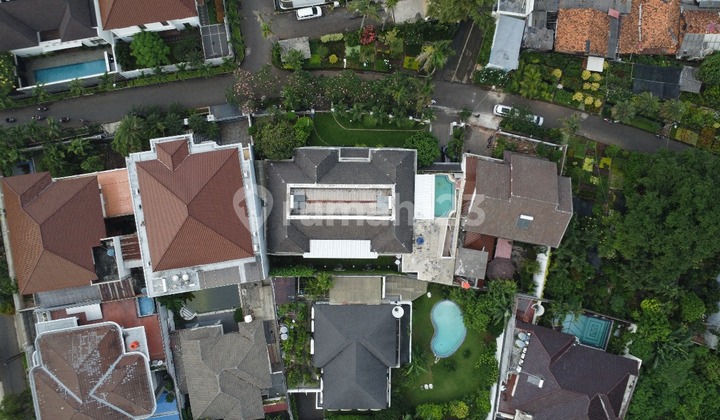 Turun Harga ! Dijual Rumah Classic Permata Hijau (Mm) 2