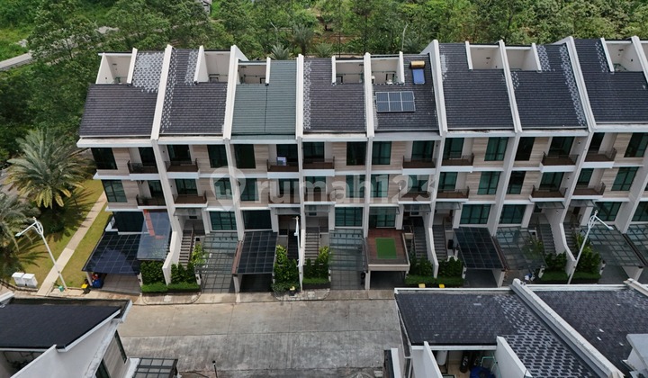 Termurah! Townhouse 4 Lantai Pondok Indah, Best Deal di Kelasnya (Nb)