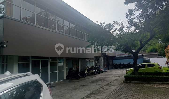 Dijual Rumah strategis cocok untuk berbagai usaha di Prapanca (LM)