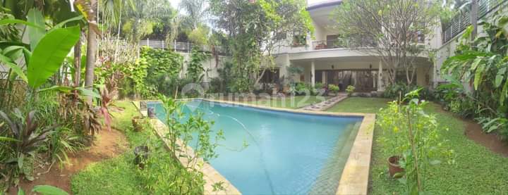 For sale luxury strategic house in Kemang area Price Negotiable (NB)