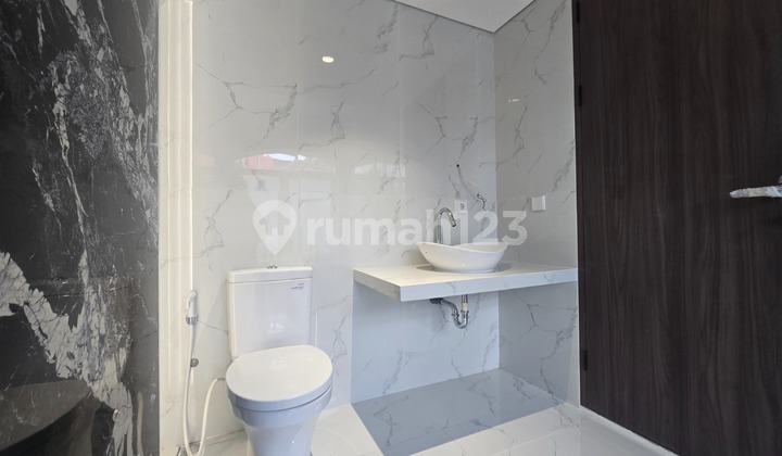 Dijual Rumah Brand New Kemang, Prime Location Harga Negotiable (Nb) 2