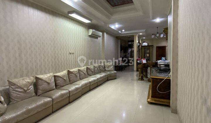 Dijual Rumah Cantik di lingkungan elit di Menteng (NB) 2