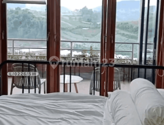 Rumah SHM 3 Lantai dengan View Alam Strategis di Lembang Bandung Rumah SHM 3 Lantai dengan View Alam Strategis di Lembang Bandung