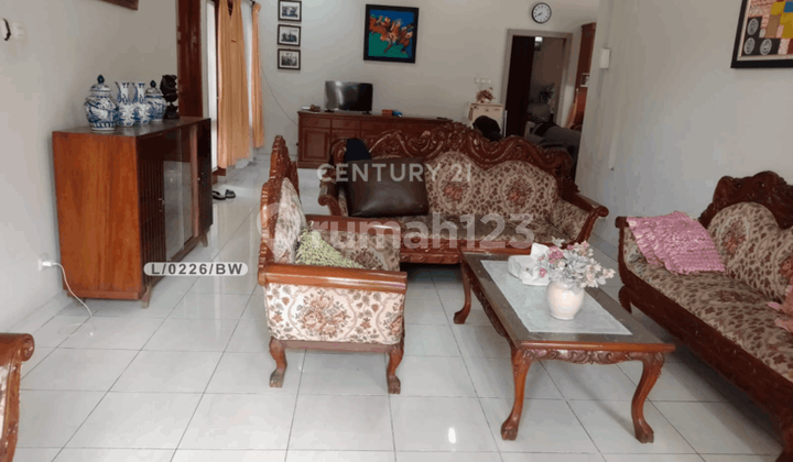 Rumah Siap Huni Nyaman dan Strategis di Jalan Budi Kota Bandung Rumah Siap Huni Nyaman dan Strategis di Jalan Budi Kota Bandung