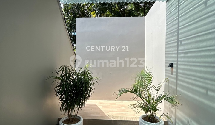 Rumah 2 Lantai Furnished Strategis di Riverside Residence Bandung 2