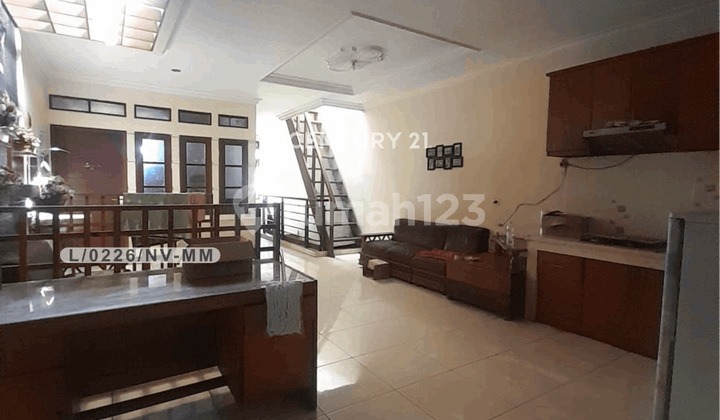 Ready-to-Use and Strategic Shophouse in Taman Kopo Indah 2, Bandung