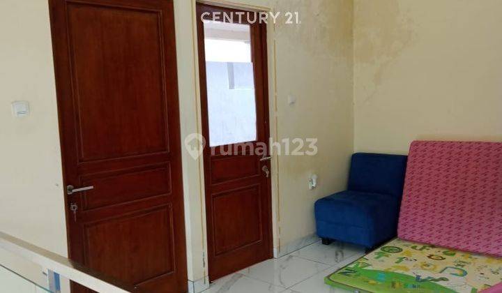 Rumah 2 Lantai SHM Hadap Barat Di Jl Taman Mekar Raharja Bandung 2