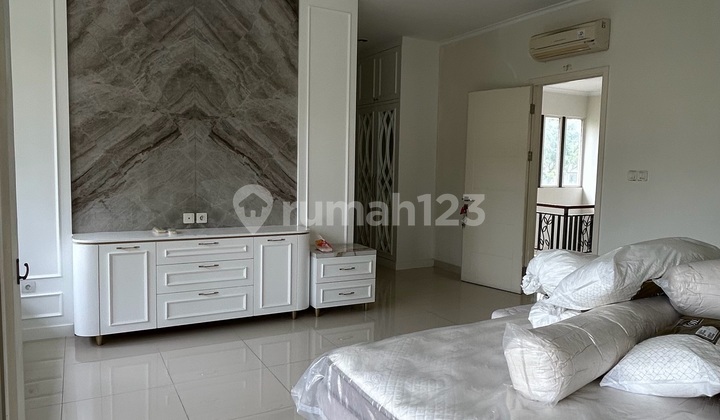 Disewakan Rumah Goldfinch Hook Gading Serpong 2