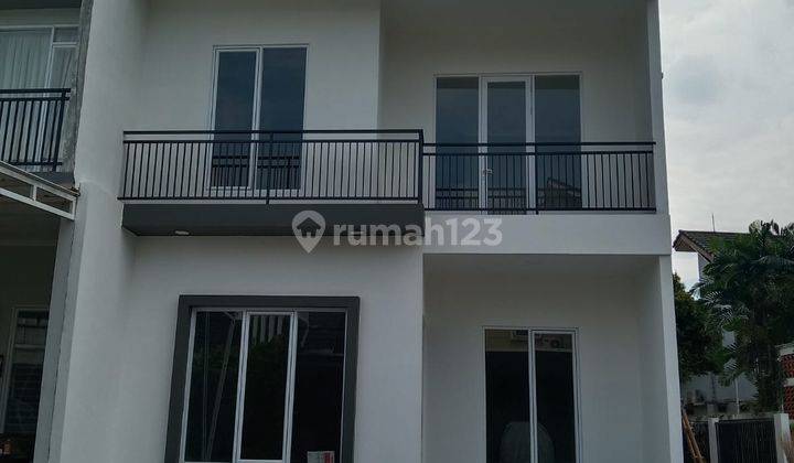 Rumah Hook 2 Lantai Bangunan Mandiri Kencana Loka Bsd City 1