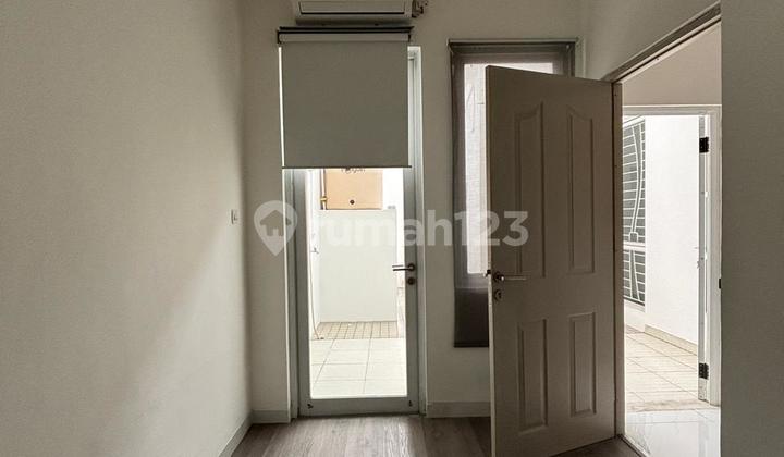 For Quick Sale 2-Story Semifurnished House Ready to Occupancy BSD -The Icon 2